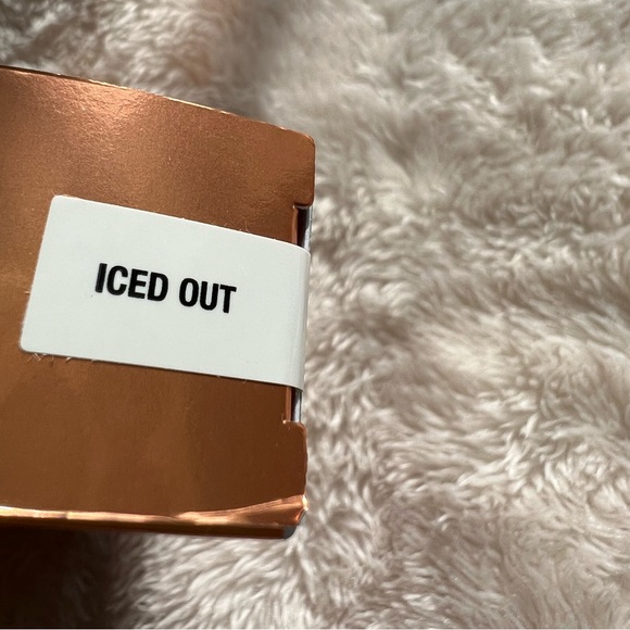 Anastasia Beverly Hills Stick Highlighter Shade Iced Out- Brand New - Picture 2 of 2